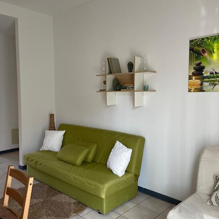 Bamboo Apartment Rho Eksteriør bilde